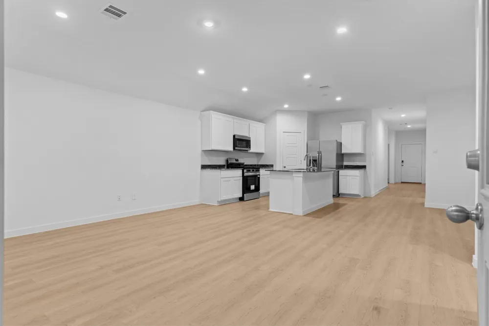 1745 Stargrass Lane Alvin, TX 77511