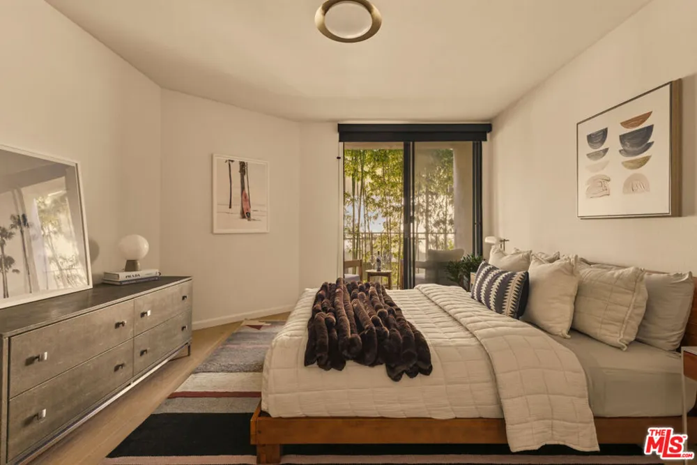 1230 Sweetzer Avenue West Hollywood, CA 90069