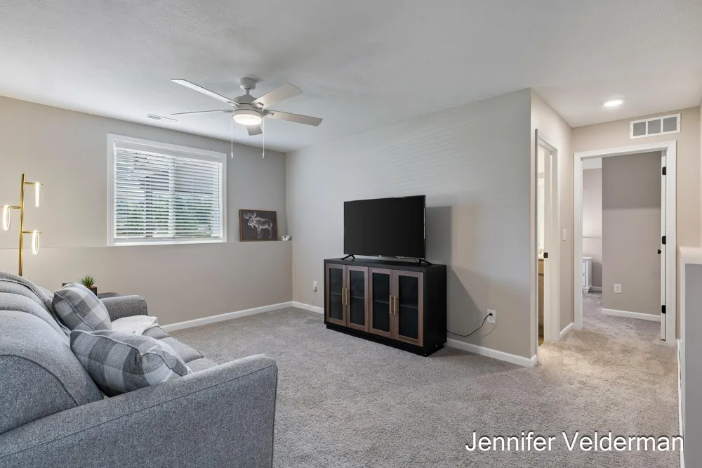 331 Tannenbaum Trail Cedar Springs, MI 49319