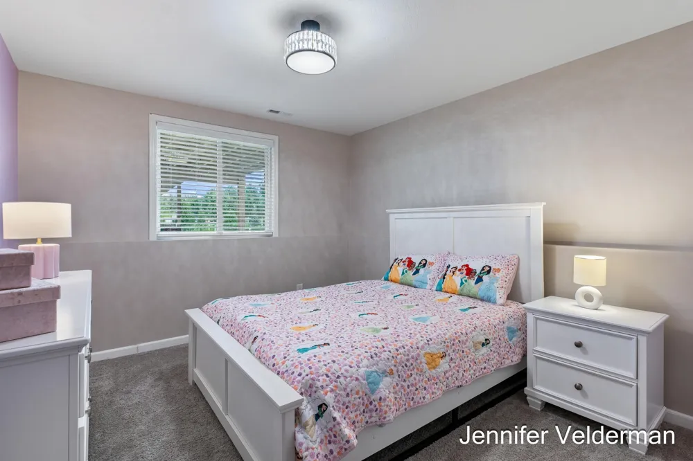 331 Tannenbaum Trail Cedar Springs, MI 49319
