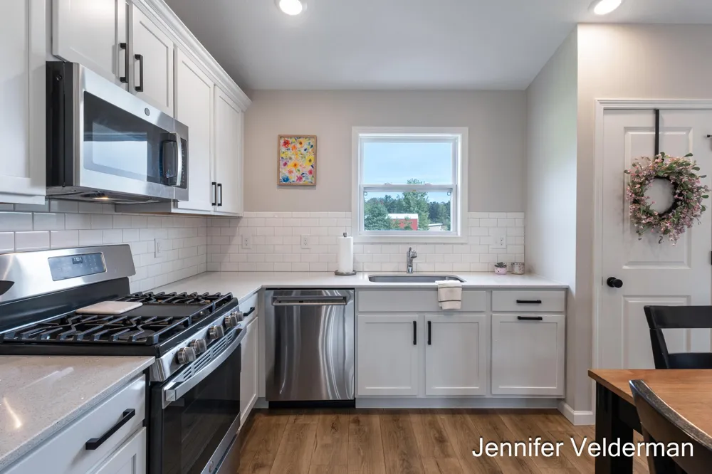 331 Tannenbaum Trail Cedar Springs, MI 49319