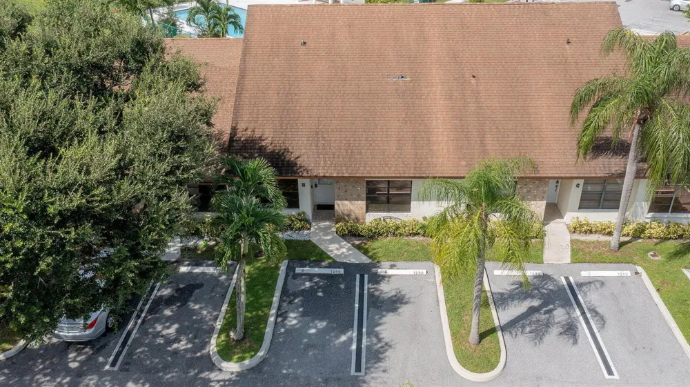 1250 PARKSIDE GREEN DRIVE #B 