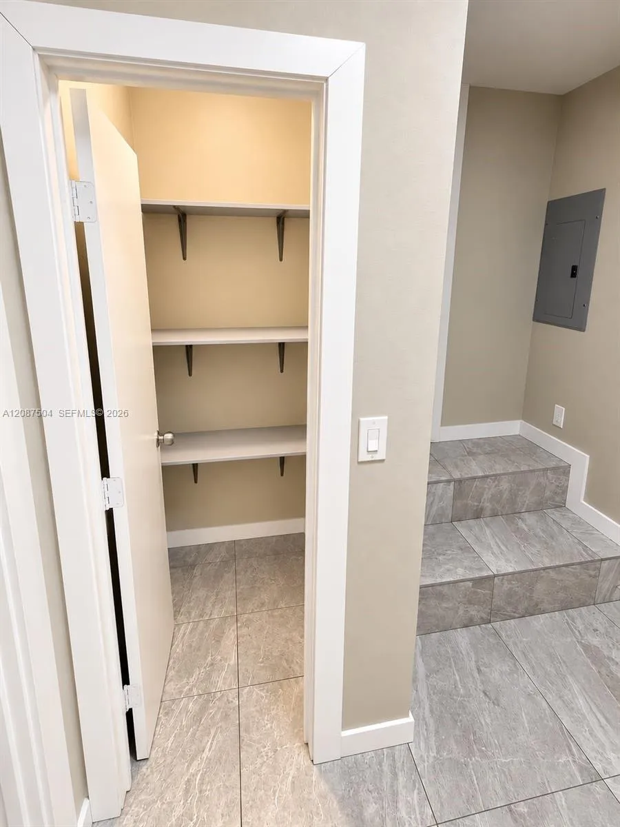 1418 NW 101st St Miami, FL 33147