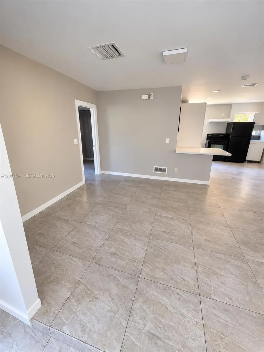 1418 NW 101st St Miami, FL 33147