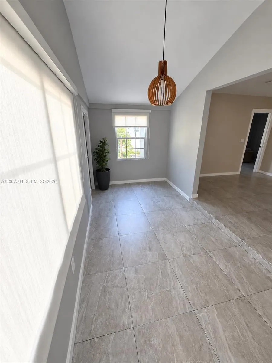 1418 NW 101st St Miami, FL 33147