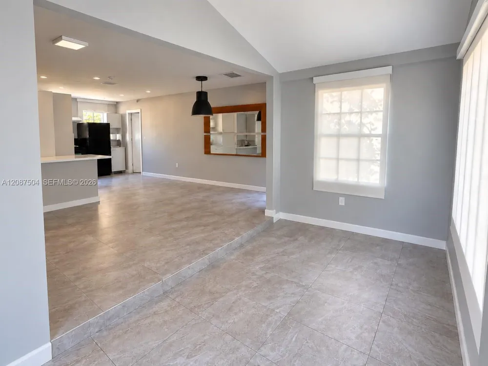 1418 NW 101st St Miami, FL 33147