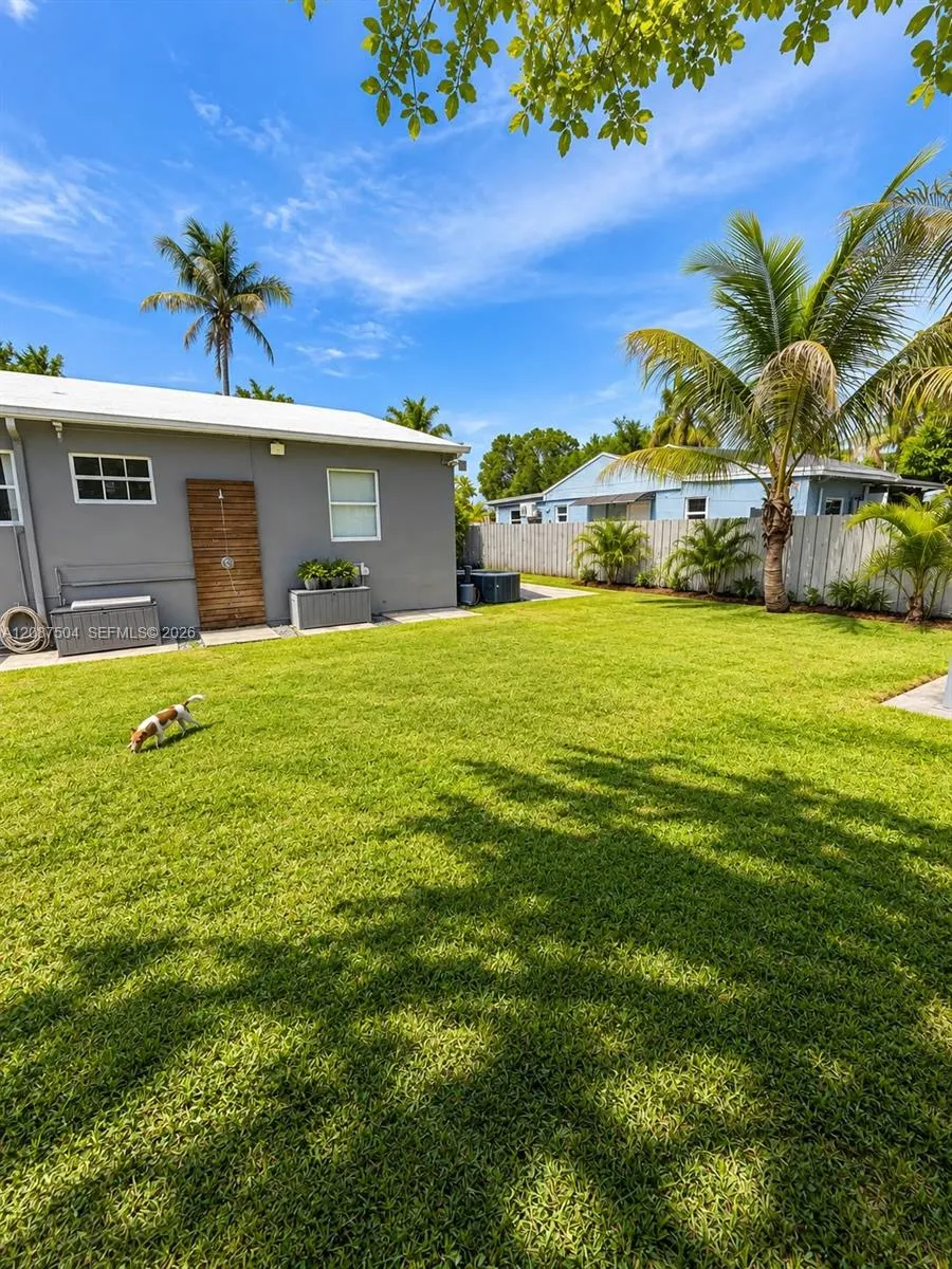 1418 NW 101st St Miami, FL 33147