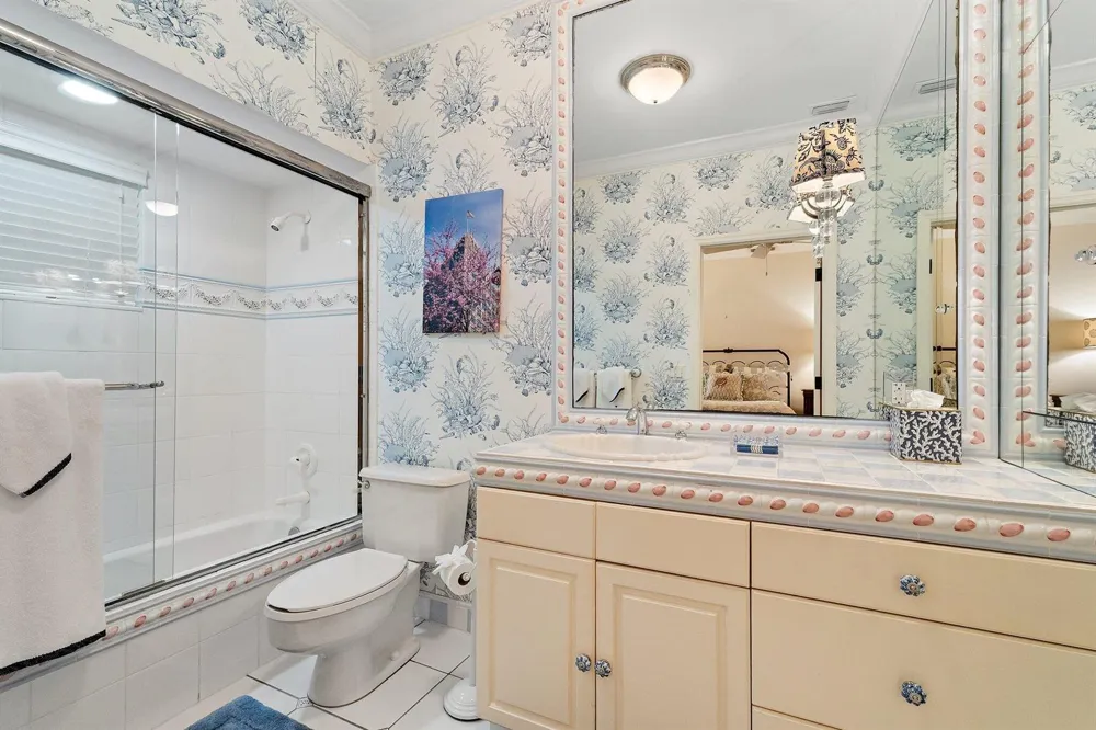 12420 Plantation Lane North Palm Beach, FL 33408