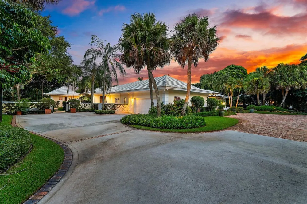 12420 Plantation Lane North Palm Beach, FL 33408