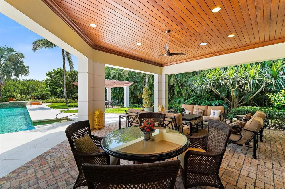 12420 Plantation Lane North Palm Beach, FL 33408