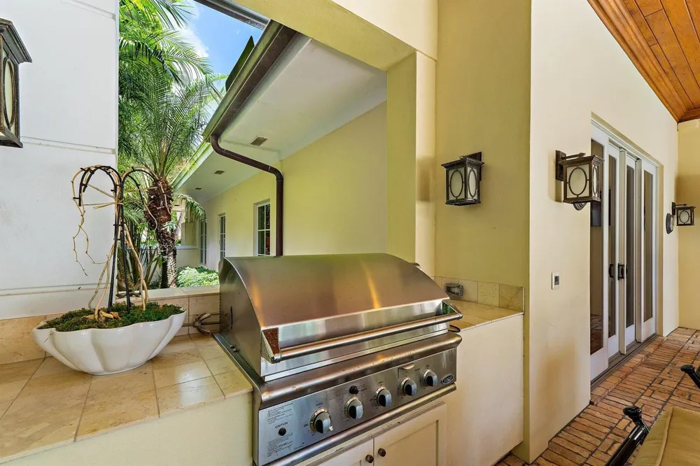 12420 Plantation Lane North Palm Beach, FL 33408