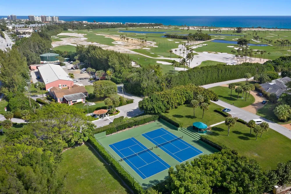 12420 Plantation Lane North Palm Beach, FL 33408