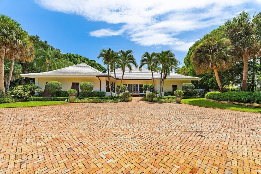 12420 Plantation Lane North Palm Beach, FL 33408