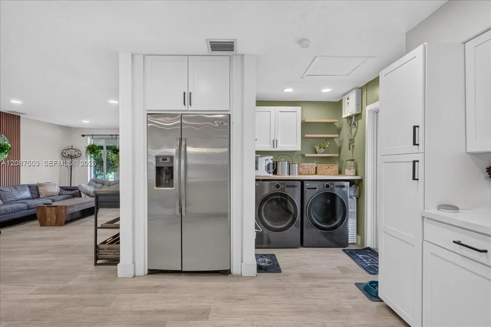 1131 75th Ave #1131 Hollywood, FL 33024