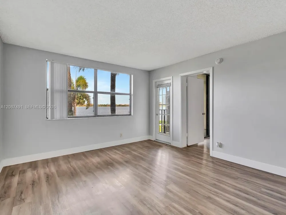 714 Executive Center Dr #28 West Palm Beach, FL 33401