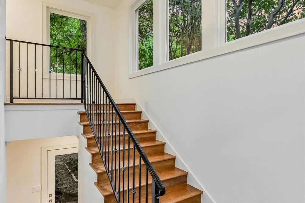 1704 Travis Heights Boulevard Austin, TX 78704