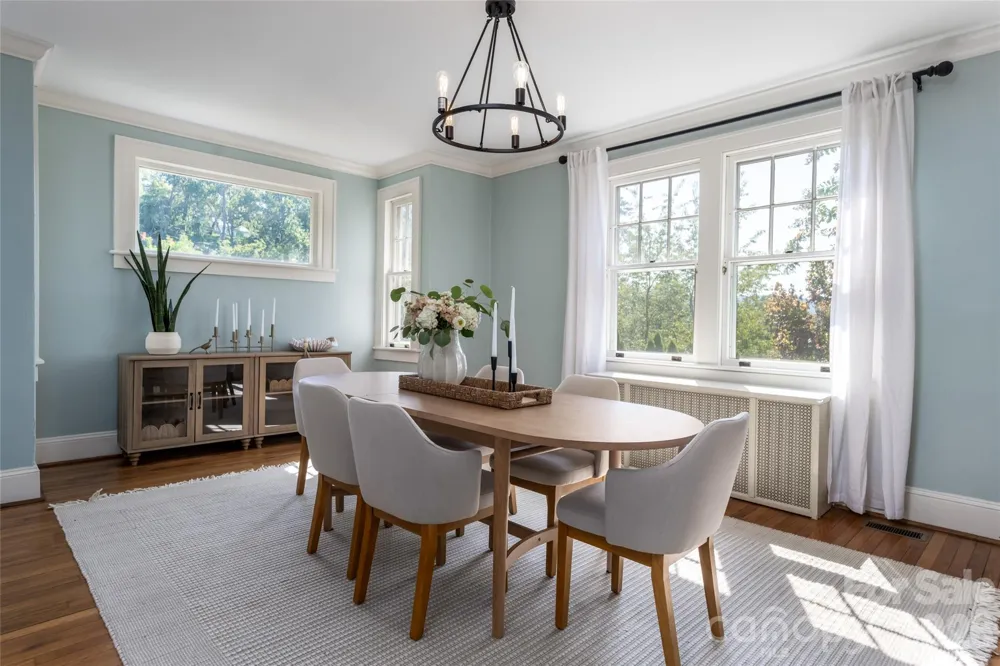 35 Elias Place Asheville, NC 28804