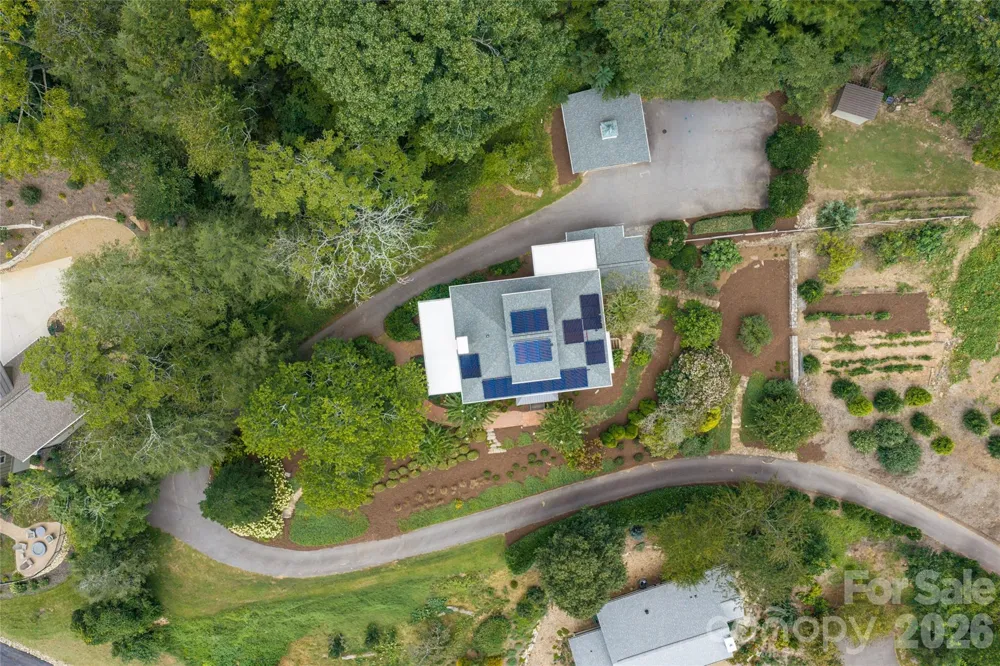 35 Elias Place Asheville, NC 28804