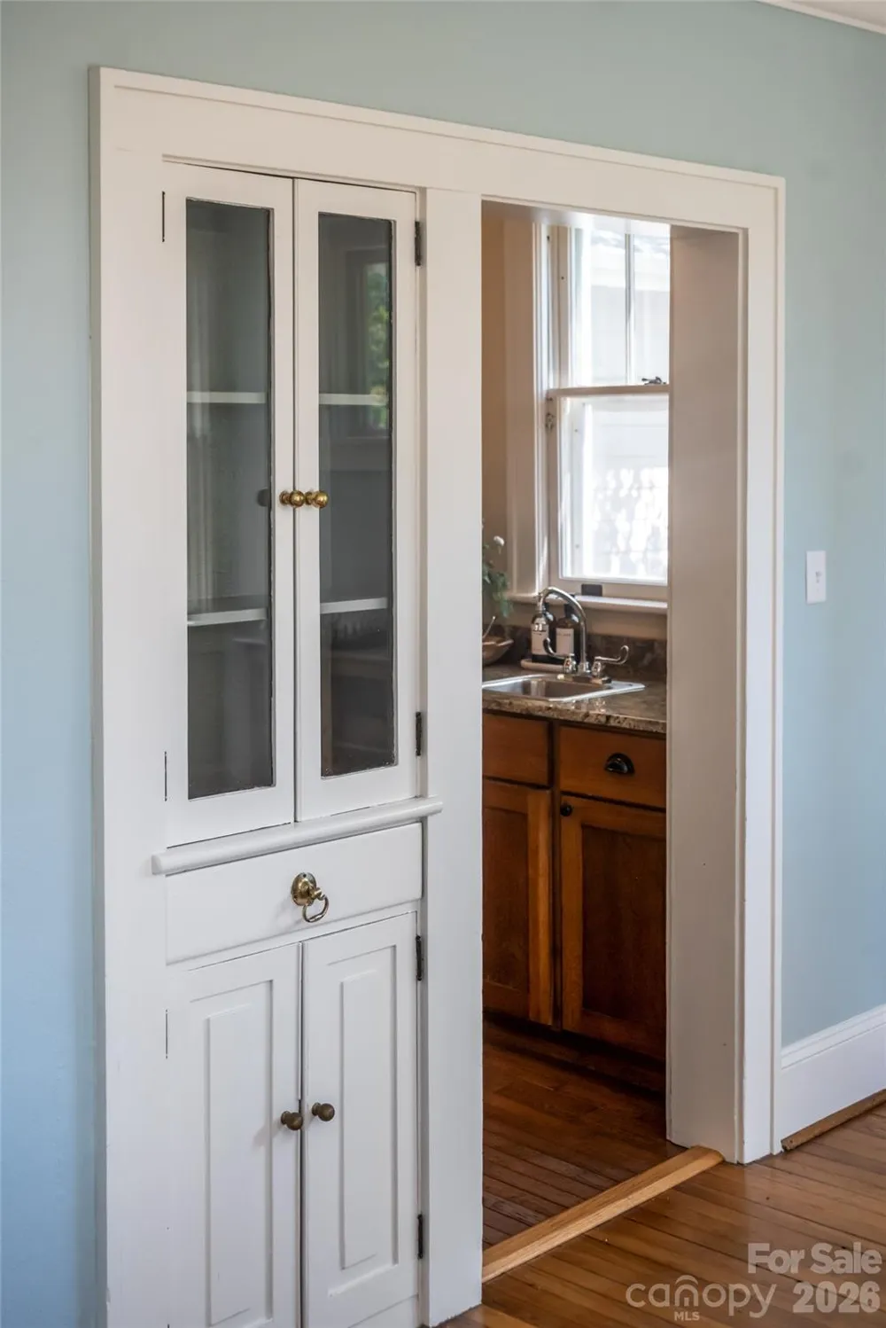 35 Elias Place Asheville, NC 28804