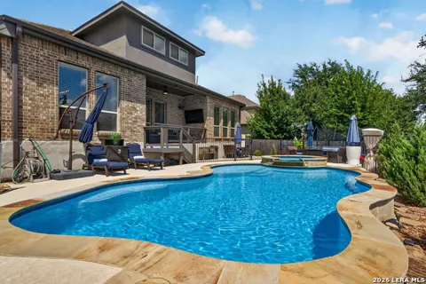 8218 CLARET CUP WAY