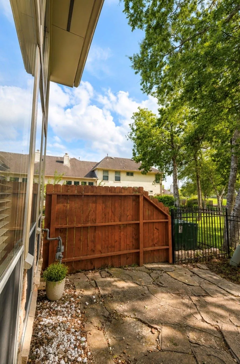 2219 Ridge Wood Lane Sugar Land, TX 77479