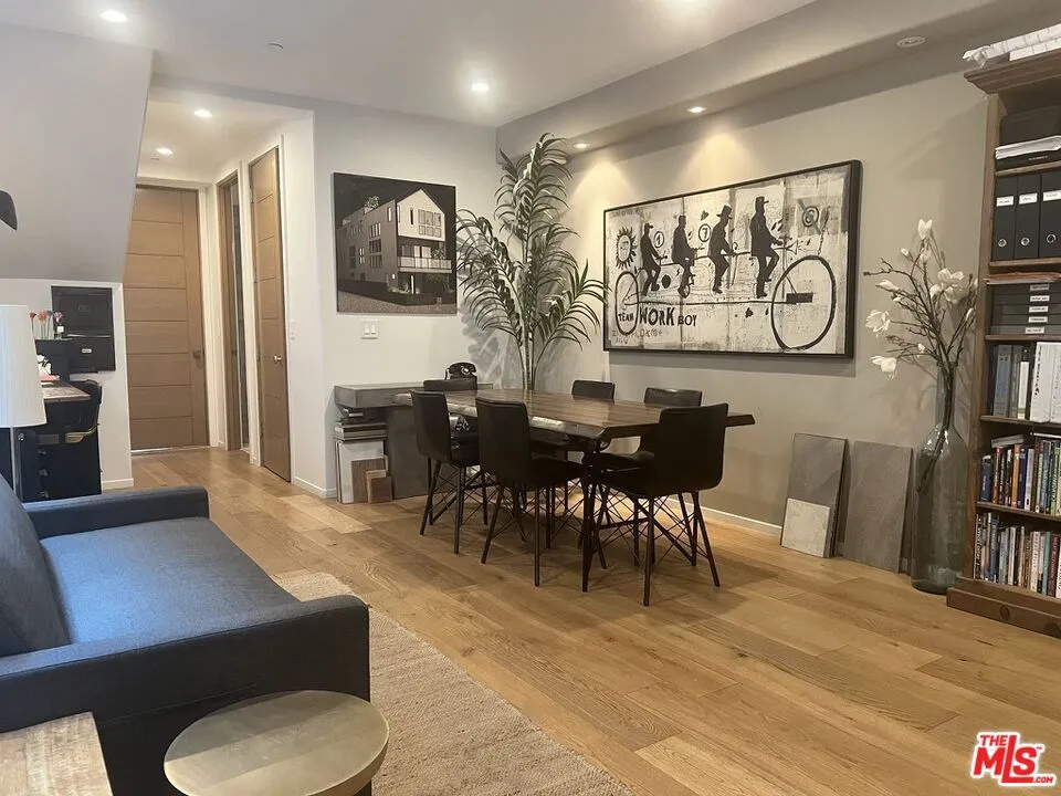 2606 S Barrington Avenue Los Angeles, CA 90064