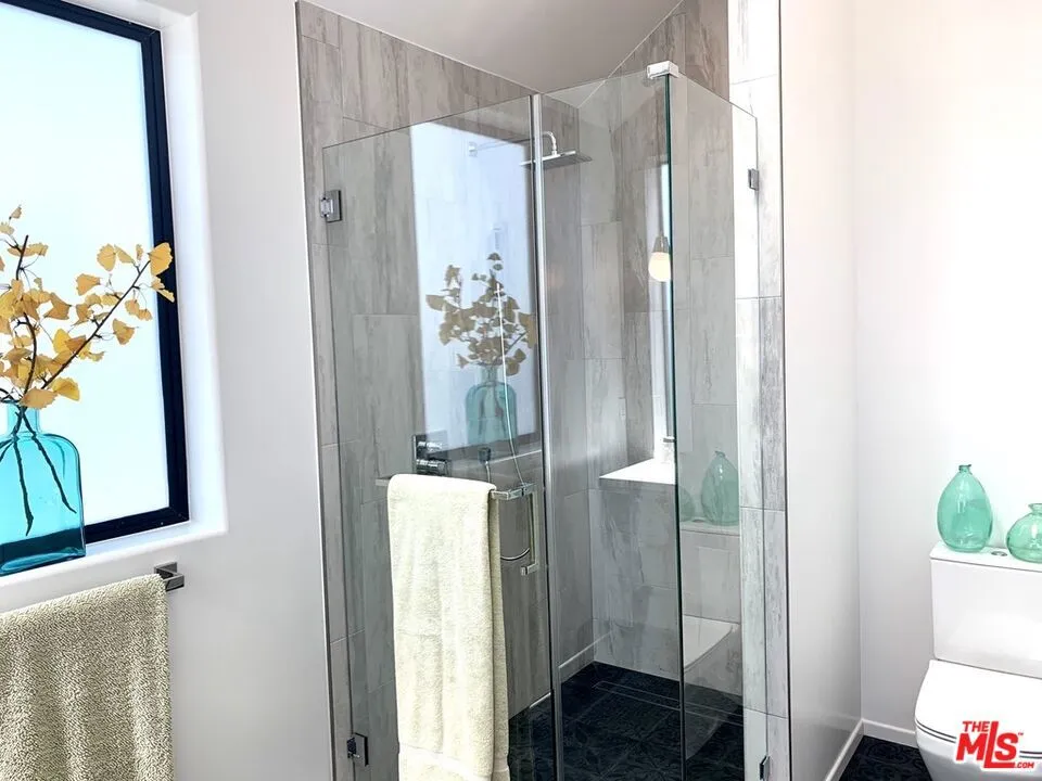 2606 S Barrington Avenue Los Angeles, CA 90064