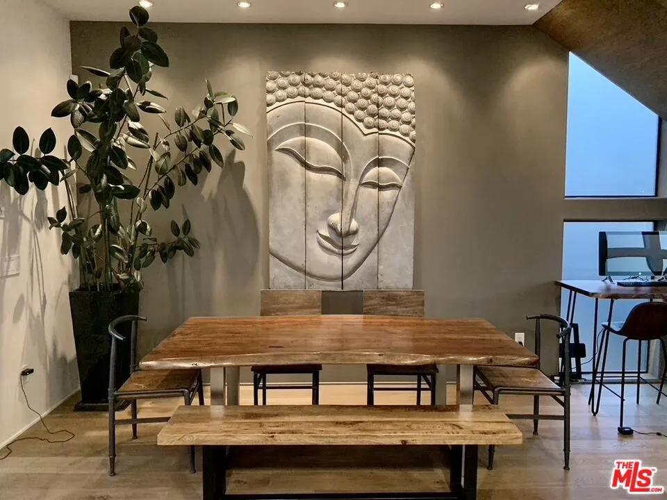 2606 S Barrington Avenue Los Angeles, CA 90064