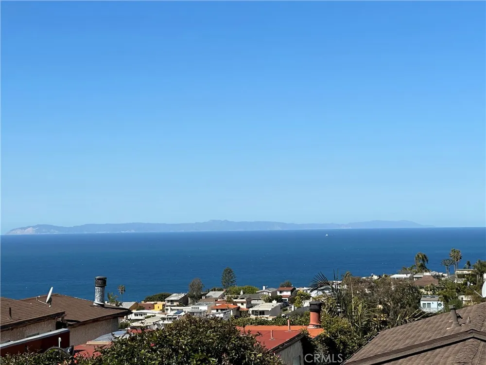 1064 Santa Ana Laguna Beach, CA 92651