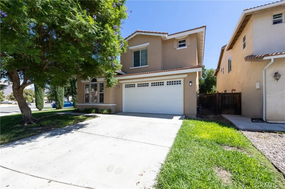 1959 Orchard Park Court San Jacinto, CA 92583