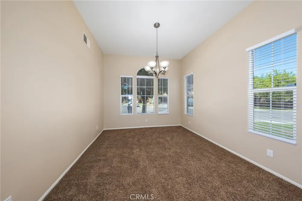 1959 Orchard Park Court San Jacinto, CA 92583