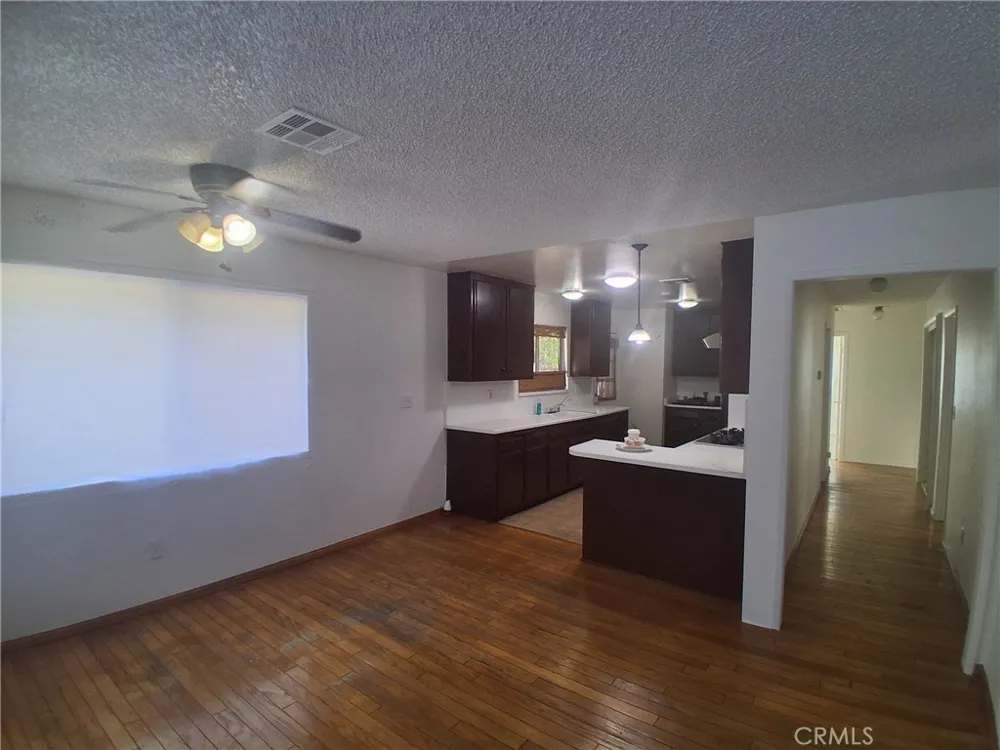 12587 Bradley Avenue Sylmar, CA 91342