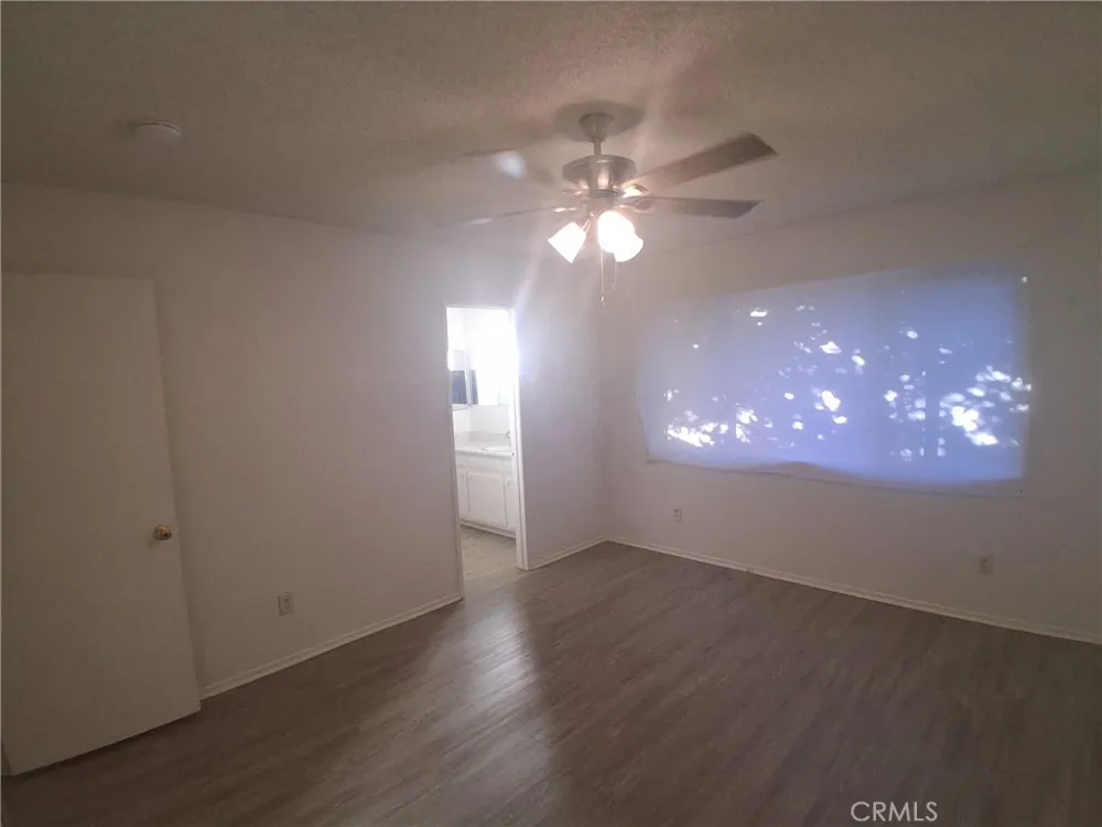 12587 Bradley Avenue Sylmar, CA 91342