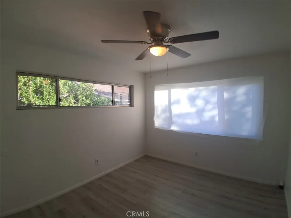 12587 Bradley Avenue Sylmar, CA 91342