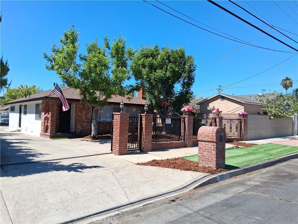 12587 Bradley Avenue Sylmar, CA 91342