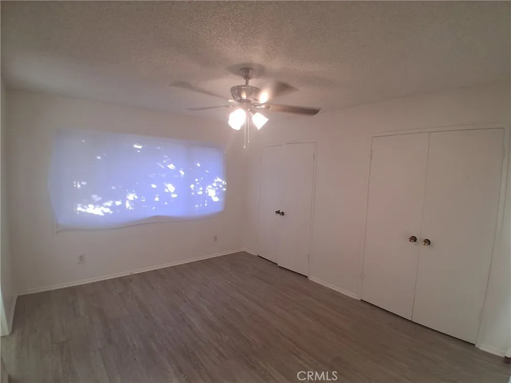 12587 Bradley Avenue Sylmar, CA 91342