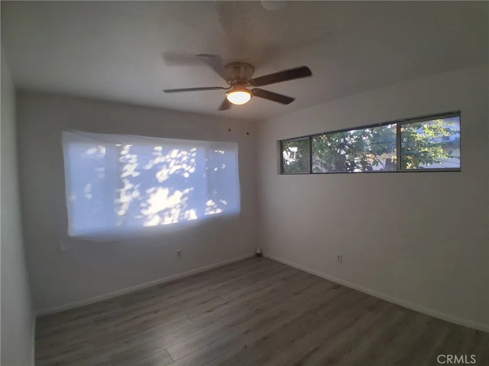 12587 Bradley Avenue Sylmar, CA 91342
