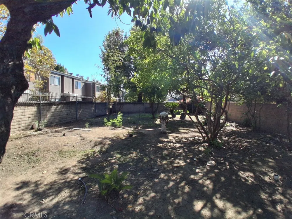 12587 Bradley Avenue Sylmar, CA 91342