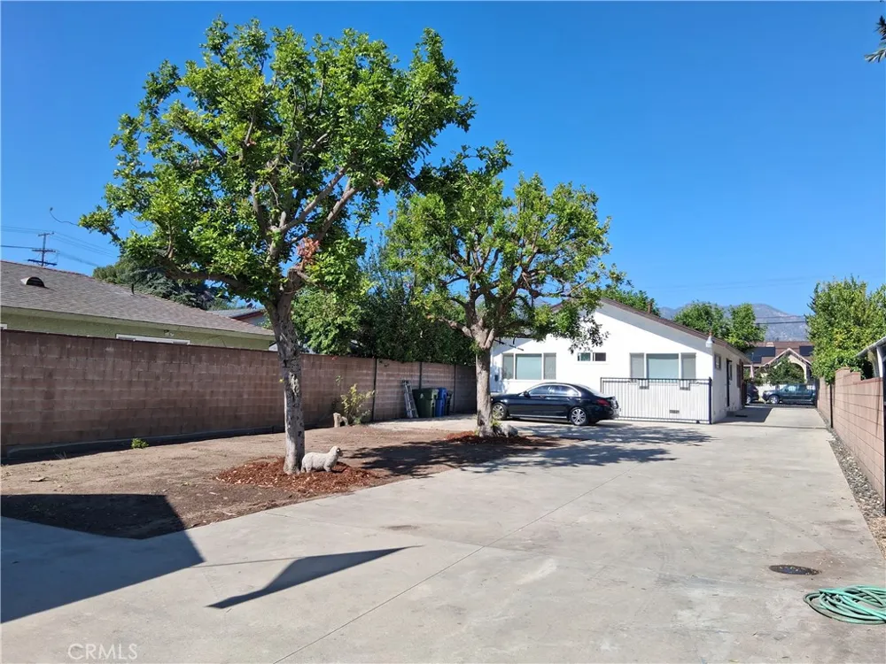 12587 Bradley Avenue Sylmar, CA 91342