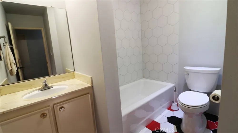 5438 Mcculloch #D Temple City, CA 91780