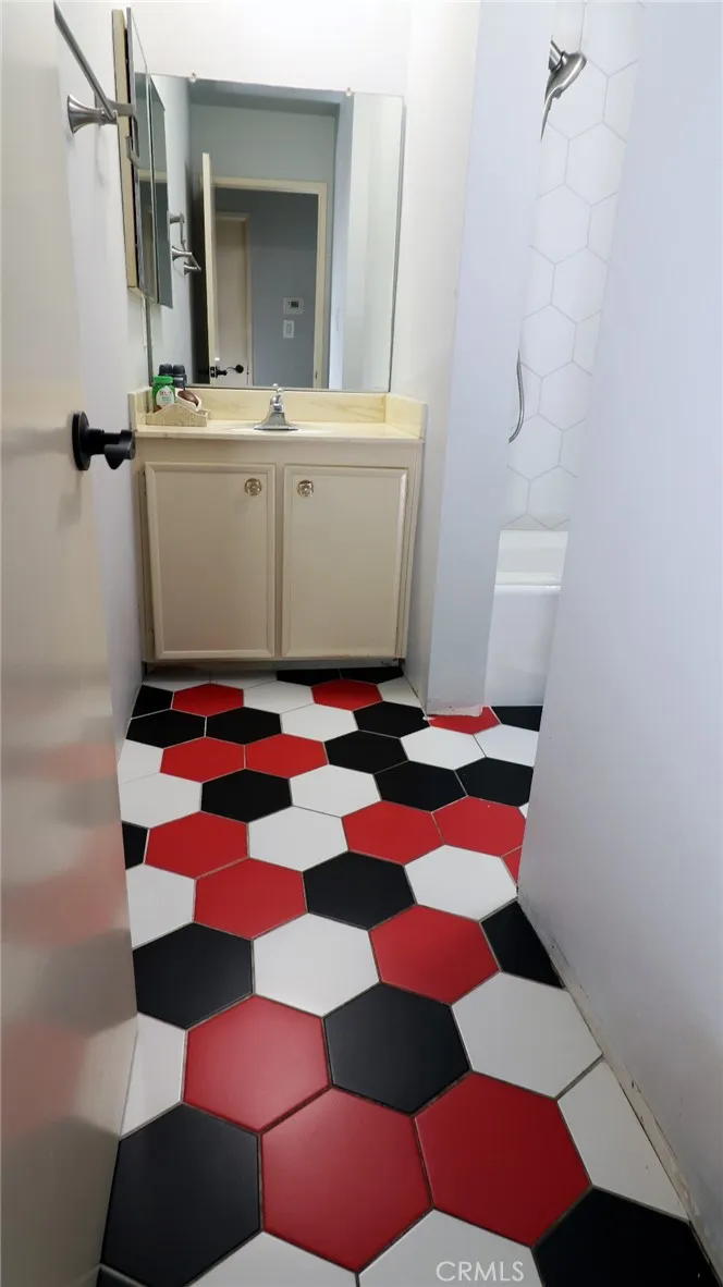 5438 Mcculloch #D Temple City, CA 91780