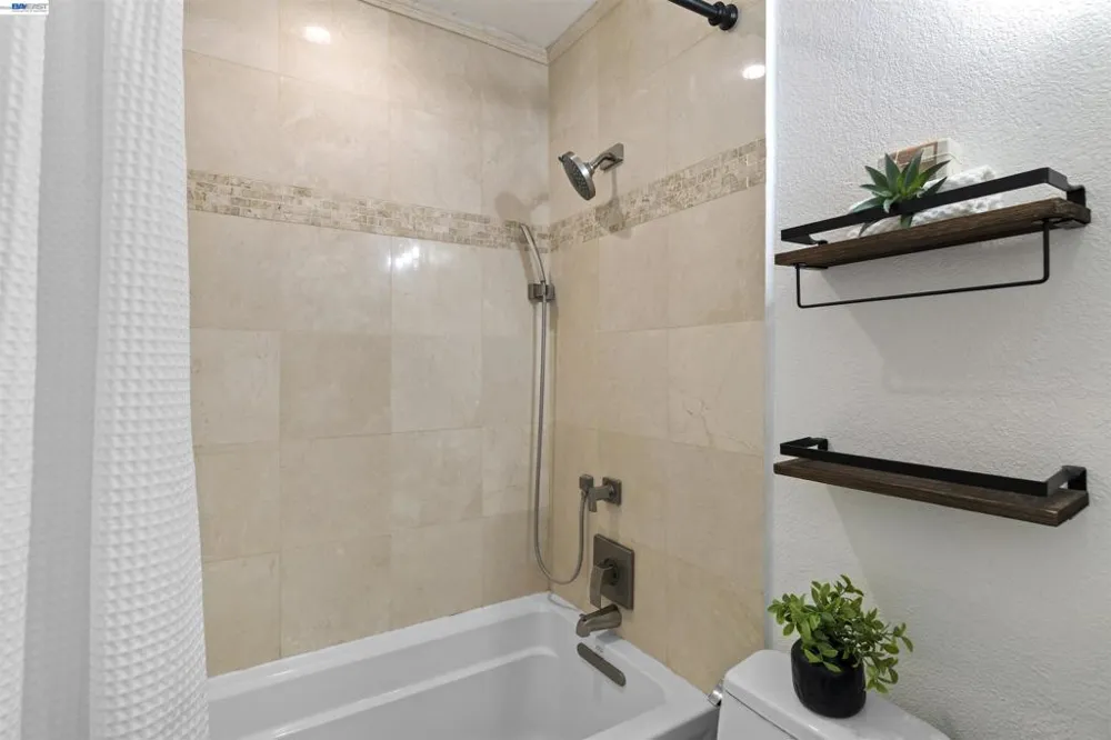 7722 Chantilly Dr Dublin, CA 94568