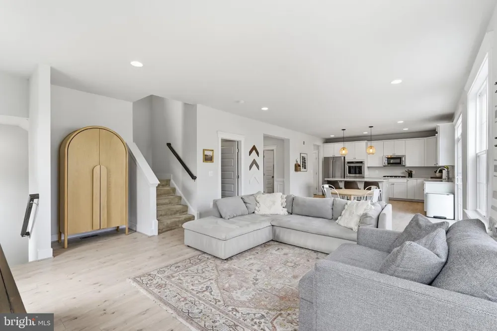 17992 RIDGEWOOD PLACE Round Hill, VA 20141