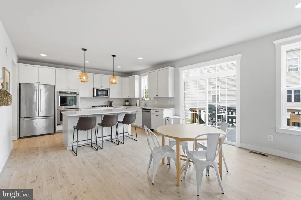 17992 RIDGEWOOD PLACE Round Hill, VA 20141