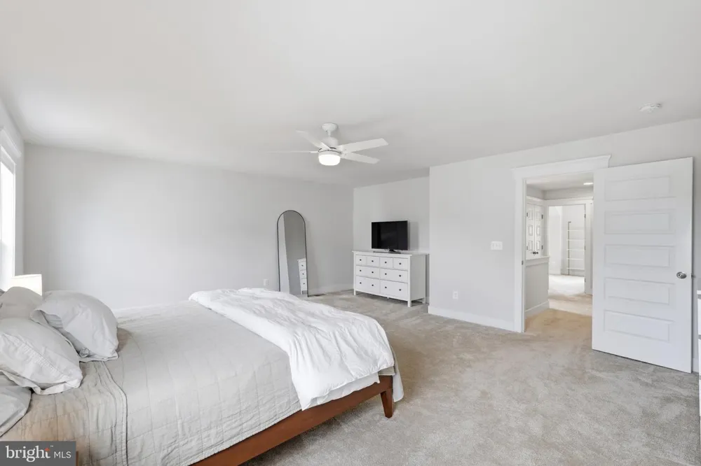 17992 RIDGEWOOD PLACE Round Hill, VA 20141