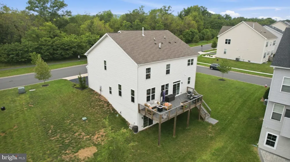 17992 RIDGEWOOD PLACE Round Hill, VA 20141