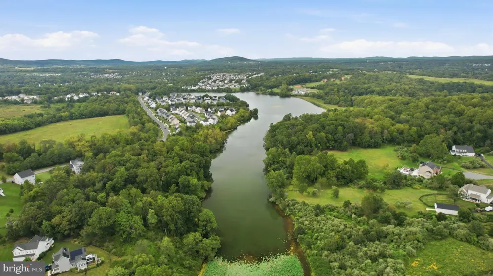 17992 RIDGEWOOD PLACE Round Hill, VA 20141
