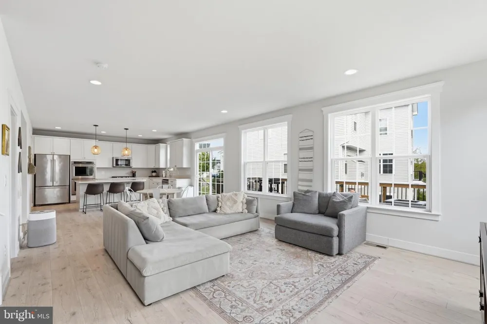 17992 RIDGEWOOD PLACE Round Hill, VA 20141