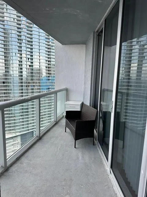 465 Brickell Ave #3404 Miami, FL 33131