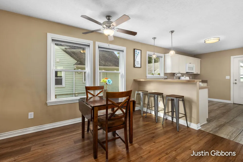 2030 Clifton Avenue Lansing, MI 48910